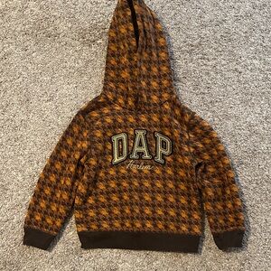 GAP Brown and Orange Patterned toddler boy size 5 Hoodie. Dapper Dan Gap collab